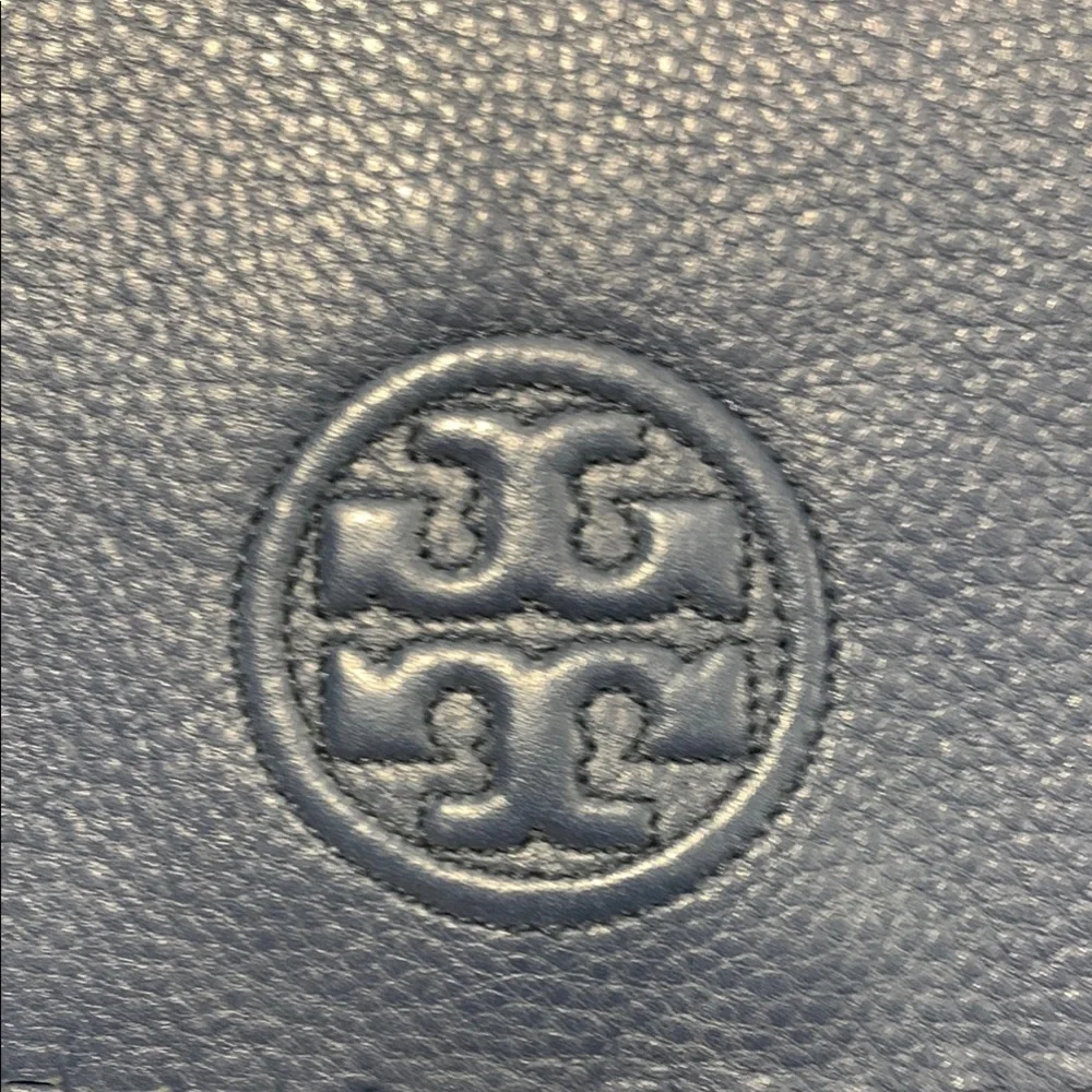 Tory Burch Blue Leather Crossbody Bag with Gold Chain EUC